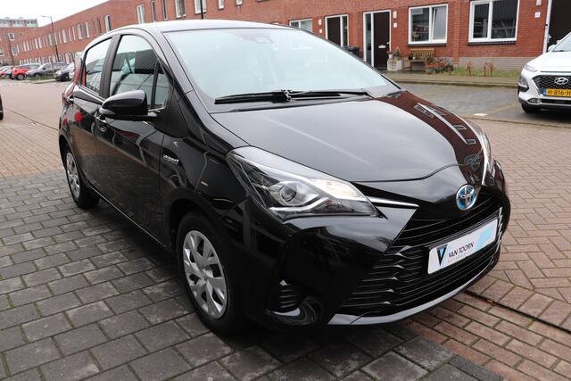 Toyota YARIS 1.5 Hybrid Active Automaat Achteruitrij camera.