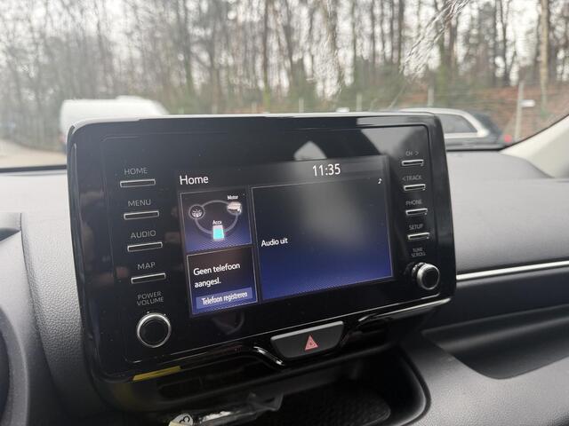 Toyota YARIS 1.5 Hybrid Dynamic | Trekhaak | 1e eigenaar | NAP | Wordt nog gepoetst