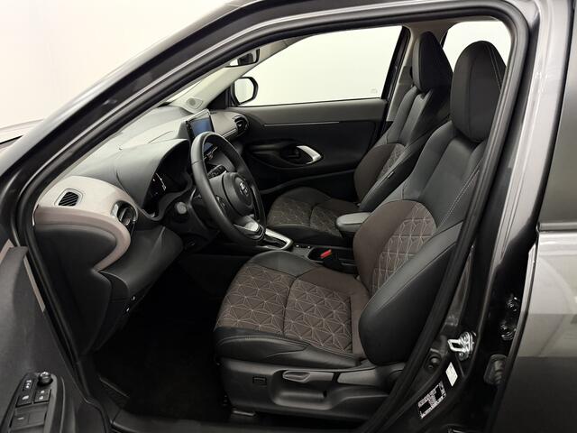 Toyota YARIS Cross 1.5 Hybrid 115 First Edition Camera, Half leder, Apple carplay, Keyless start, Rijstrook correctie, Cruise control, 2 jaar garantie