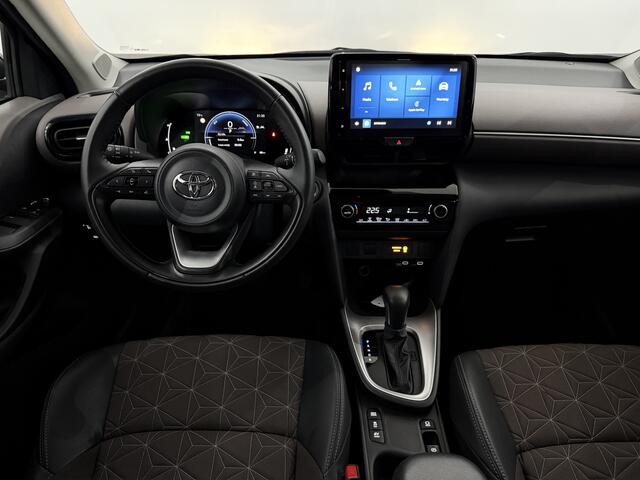Toyota YARIS Cross 1.5 Hybrid 115 First Edition Camera, Half leder, Apple carplay, Keyless start, Rijstrook correctie, Cruise control, 2 jaar garantie