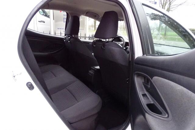 Toyota YARIS 1.5 Hyb. Dynamic CLIMA LED VERL 1e eig