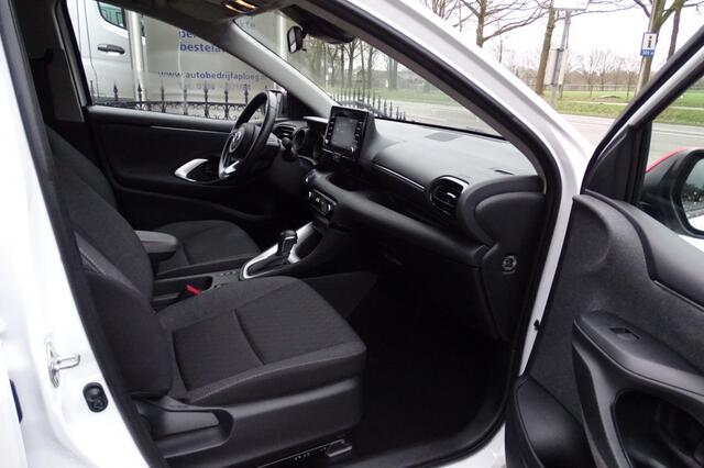 Toyota YARIS 1.5 Hyb. Dynamic CLIMA LED VERL 1e eig