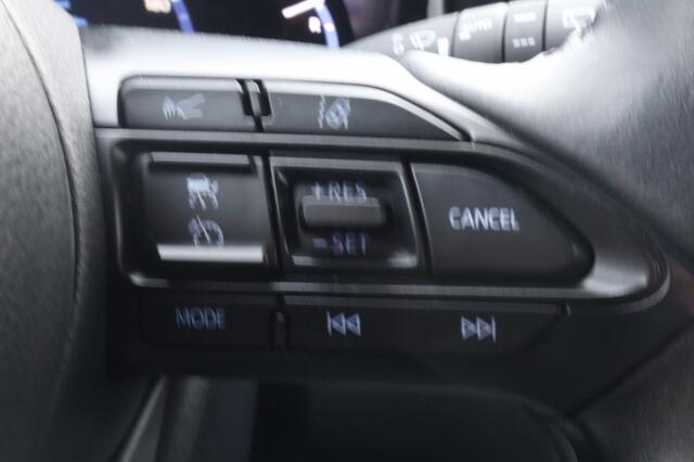 Toyota YARIS Cross 1.5 Hybrid Dynamic | All Seasons | Blindspot | Stuur en Stoelver