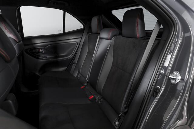 Toyota YARIS Cross 1.5 Hybrid 130 GR Sport | Adapt.Cruise | Head-up | 360 Camera | Stoel+Stuurverw. | Dig.Cockpit | NAV + App. Connect (Draadloos) | ECC | LM 18" | 9816