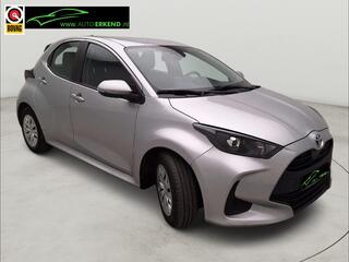 toyota-yaris-1.5-hybrid-dynamic