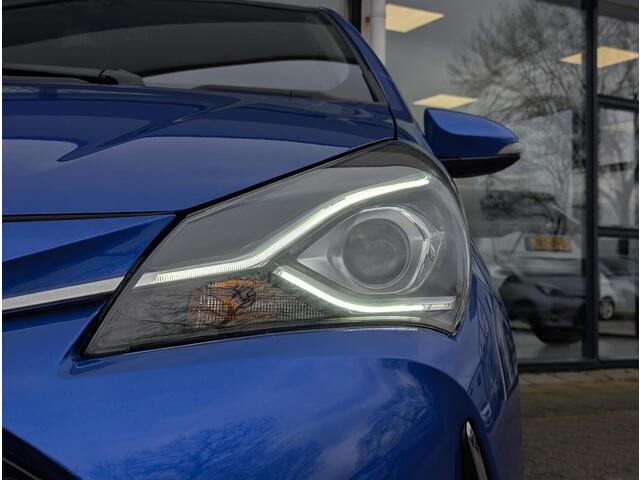 Toyota YARIS 1.5 VVT-i Dynamic | Automaat | Cruise control | Climate control | Camera | Navi | Keyless
