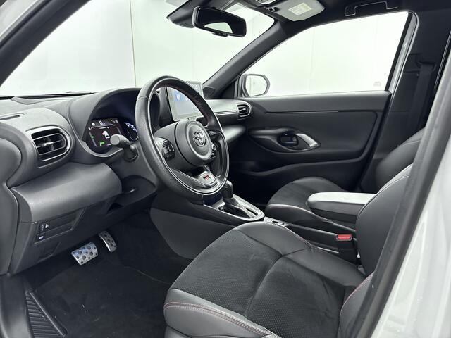 Toyota YARIS Cross 1.5 Hybrid 130 GR Sport Limited | Head Up Display | Stoelverwarming | Parkeersensoren V+A