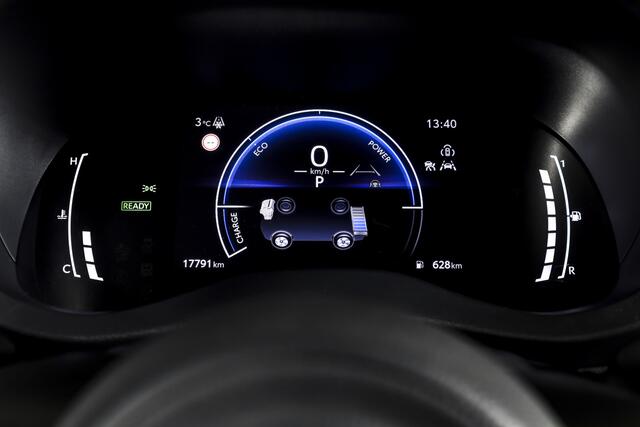 Toyota YARIS Cross 1.5 Hybrid 115 Dynamic | Dig.Cockpit | Adapt.Cruise | Stoel-+stuurverwarming | Camera | PDC | NAV+App.Connect | Auto.Airco | LM 17" | 1082