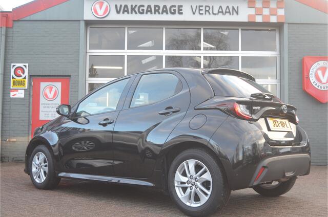 Toyota YARIS 1.5 VVT-i Business camera