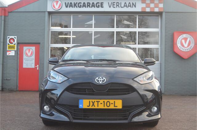 Toyota YARIS 1.5 VVT-i Business camera