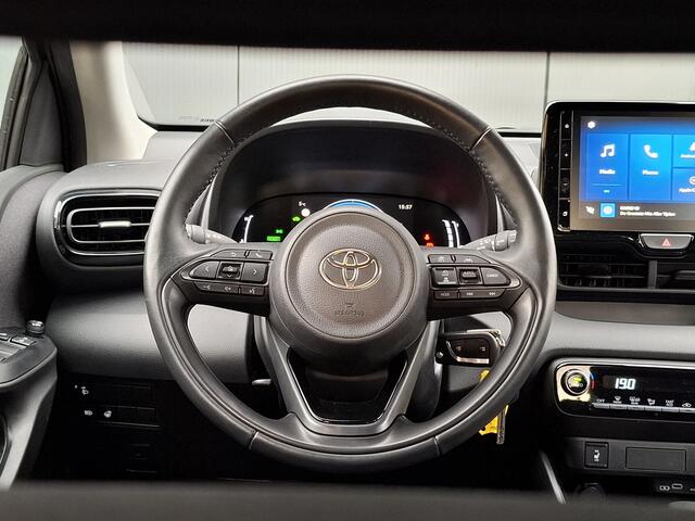 Toyota YARIS 1.5 Hybrid 115 First Edition