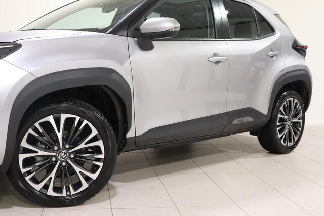 Toyota YARIS Cross 1.5 Hybrid Executive, Stoel & Stuur Verwarming, Keyless, 360 Camera, BSM, Panodak!