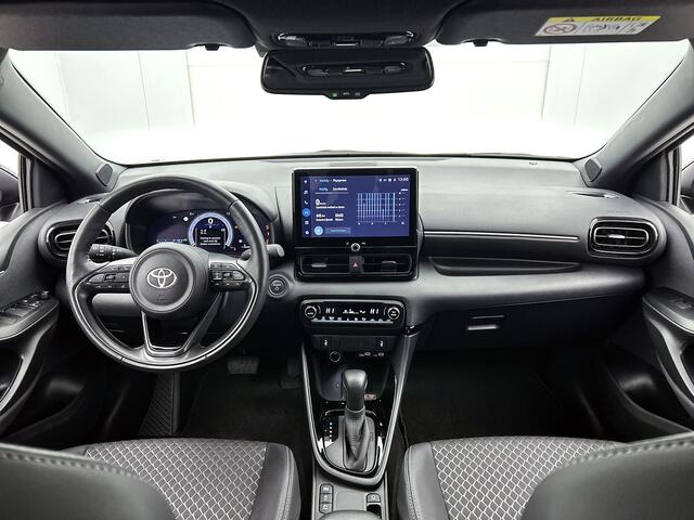 Toyota YARIS 1.5 Hybrid 130 Executive | Dodehoek Sensoren | Stoel- en stuurwielverwarming |