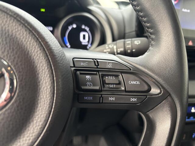 Toyota YARIS 1.5 Hybrid 115 Dynamic APPLE CARPLY / ANDROID AUTO, SLECHTS 8.759KM, STOELVERWARMING!!!