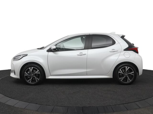 Toyota YARIS 1.5 Hybrid 115 First Edition | Climate control | Parkeercamera | Privacy glass |