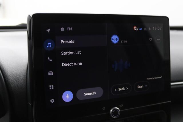 Toyota YARIS Cross 1.5 Hybrid 115 First Edition | Comfort pack | Parkeersensoren | Stuur en stoel verwarming |