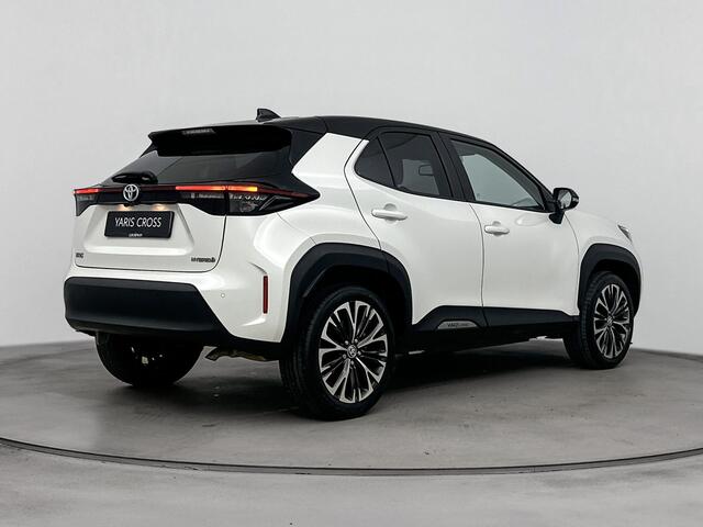 Toyota YARIS Cross 1.5 Hybrid Executive | Panoramadak | JBL Premium Audio | Stoelverwarming | Elek. Kofferklep |