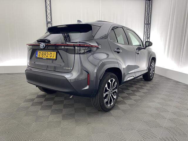 Toyota YARIS Cross 1.5 Hybrid 115 Business Plus Automaat | Apple CarPlay | Navi | Camera | ACC | DAB |