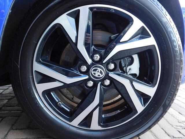 Toyota YARIS 1.5 Hybrid 115 First Edition | Stoel en Stuurverwarming