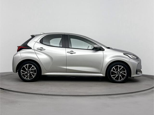 Toyota YARIS 1.5 Hybrid Dynamic | Achteruitrijcamera | Cruise control