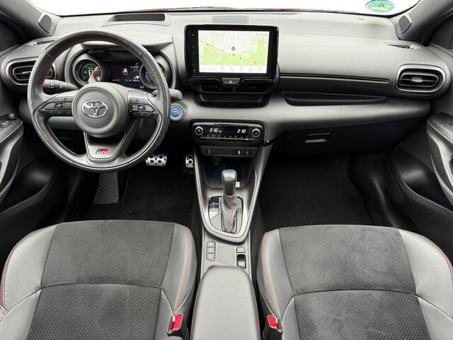 Toyota YARIS 1.5 Hybrid GR Sport I Panoramadak I Trekhaak I Leder