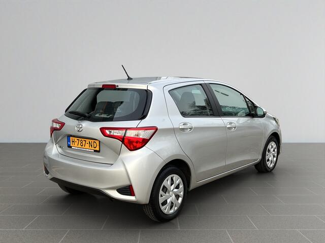 Toyota YARIS 1.5 VVT-i Active | Navi | Camera | Sport |