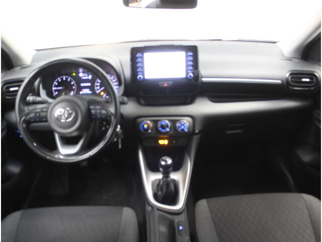 Toyota YARIS 1.5 VVT-i Active CAMERA | AIRCO | CARPLAY | ADAPCRUISE | LED | CV | DAB | ISOFIX