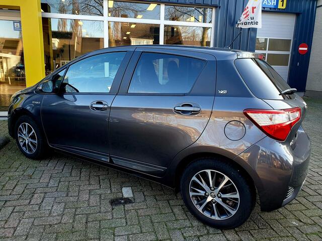 Toyota YARIS 1.5 Hybrid Dynamic All-in prijs!
