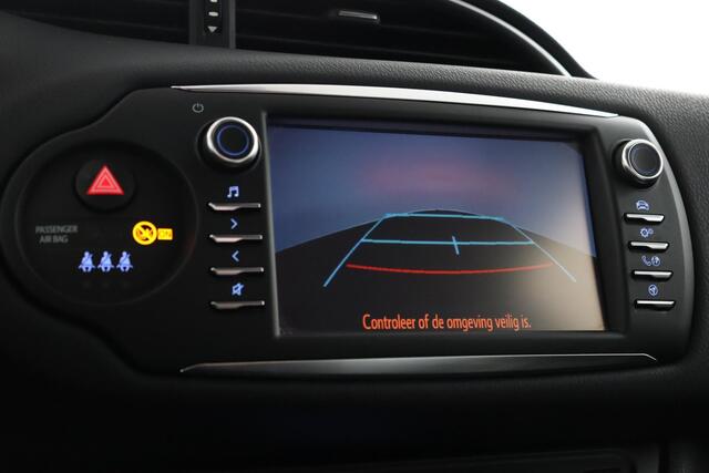 Toyota YARIS 1.5 Hybrid Design | Navigatie | Keyless Entry | Achteruitrijcamera | Climate Control |