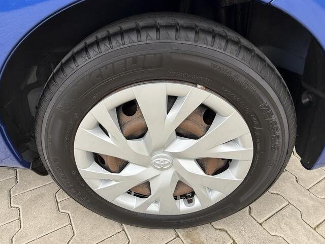 Toyota YARIS 1.5 Hybrid Aspiration | Camera |