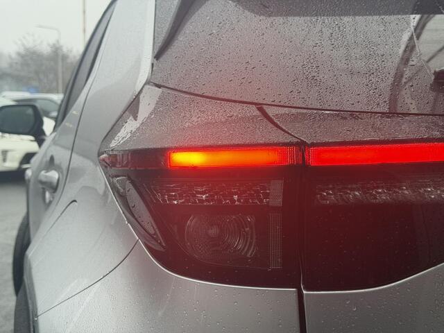 Toyota YARIS Cross 1.5 Hybrid 115 First Edition met Comfort Pack | Dodehoek detectie | Stoel & stuur verwarming | sensoren V+A