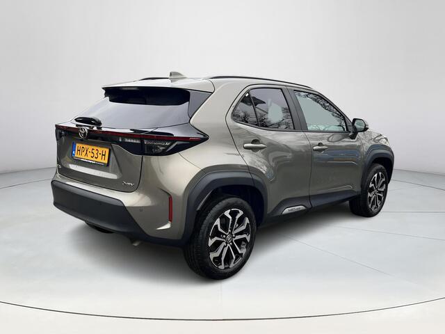 Toyota YARIS Cross 1.5 Hybrid 115 First Edition | Parkeersensoren | Stoel- stuurverwarming | Navigatie | LED koplampen |