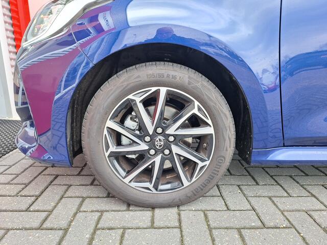 Toyota YARIS 1.5 Hybrid Dynamic met trekhaak