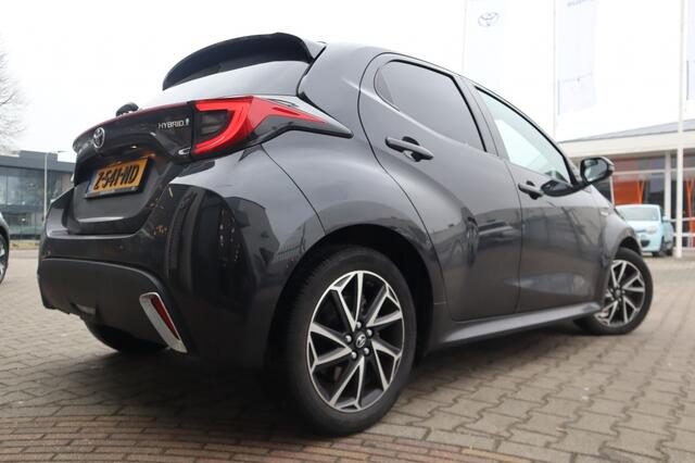 Toyota YARIS 1.5 Hybrid Dynamic Blindspot | Carplay