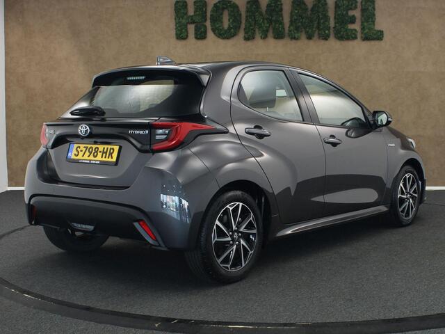 Toyota YARIS 1.5 Hybrid Business Plus - HEAD-UP DISPLAY - PARKEERSENSOREN VOOR EN ACHTER - DRAADLOZE TELEFOONLADER - APPLE CARPLAY/ANDROID AUTO - ADAPTIVE CRUISE CONTROL - NAVIGATIE