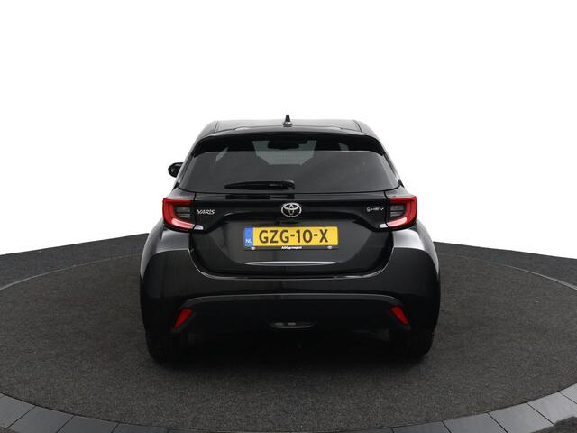 Toyota YARIS 1.5 Hybrid 130 Executive | Origineel NL | Stoel en Stuurverwarming | Navigatie | Keyless Entry | 130 PK | Kunstlederen Bekleding |