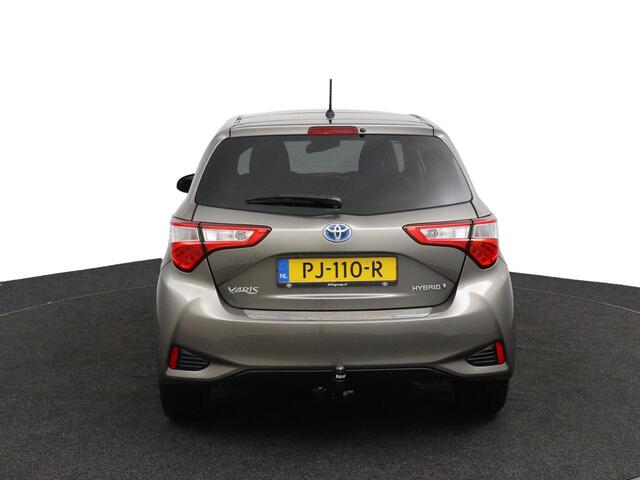 Toyota YARIS 1.5 Hybrid Executive | Panorama dak | Trekhaak | Leer alcantara | Privacy Glas | Cruise Control |