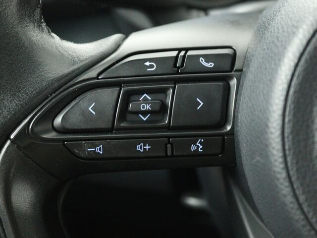 Toyota YARIS 1.5 Hybrid First Edition