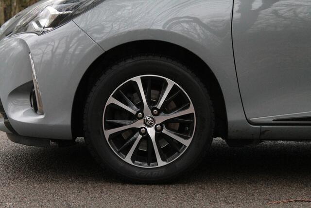 Toyota YARIS 1.5 VVT-i Style | CC | Camera | Verw. stoelen