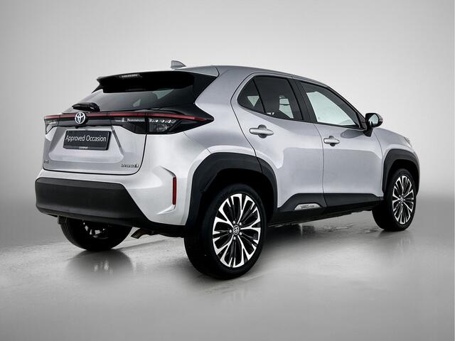 Toyota YARIS Cross 1.5 Hybrid Adventure | Stoelverwarming | Half lederen bekleding | Achteruitrijcamera |