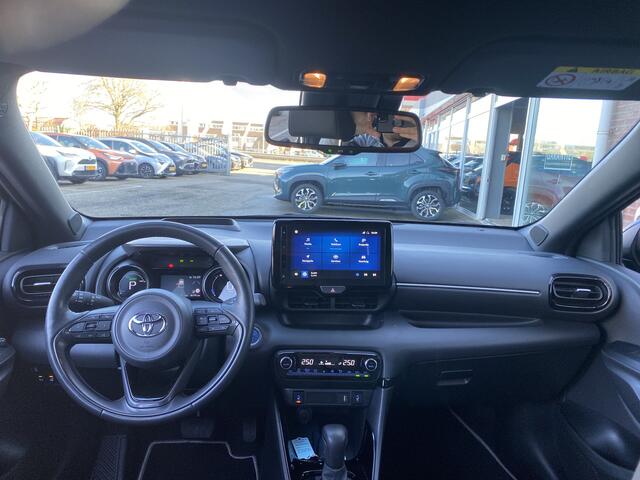 Toyota YARIS 1.5 Hybrid Executive HUD Apple Carplay Android Auto