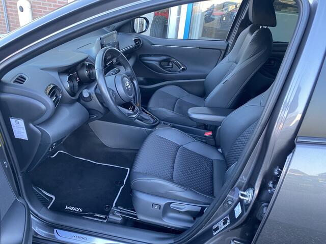 Toyota YARIS 1.5 Hybrid Executive HUD Apple Carplay Android Auto