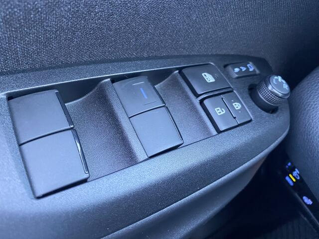 Toyota YARIS 1.5 Hybrid Executive HUD Apple Carplay Android Auto