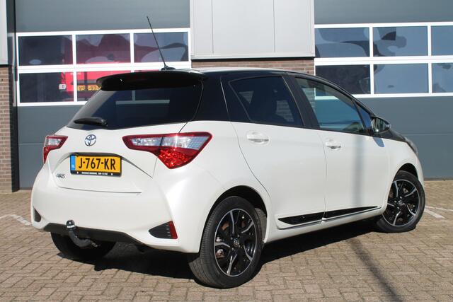 Toyota YARIS 1.5 VVT-i Style | CC | Camera | Verw. stoelen