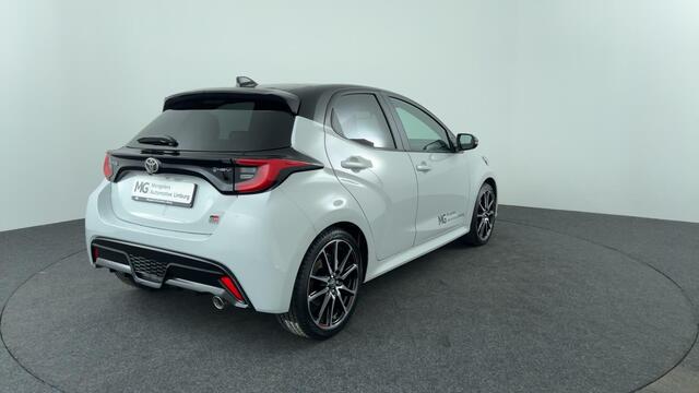 Toyota YARIS 1.5 Hybrid 130 GR SPORT GR Sport plus pack