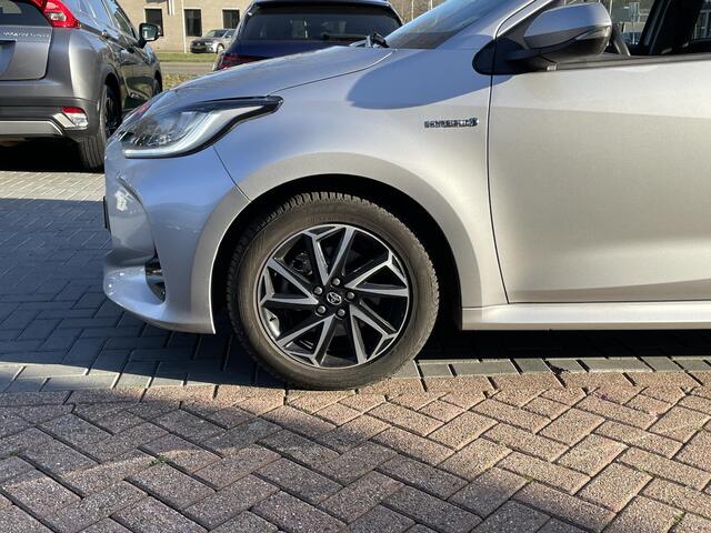 Toyota YARIS 1.5 Hybrid First Edition Automaat | Carplay | Adaptieve Cruise Control | Navigatie |