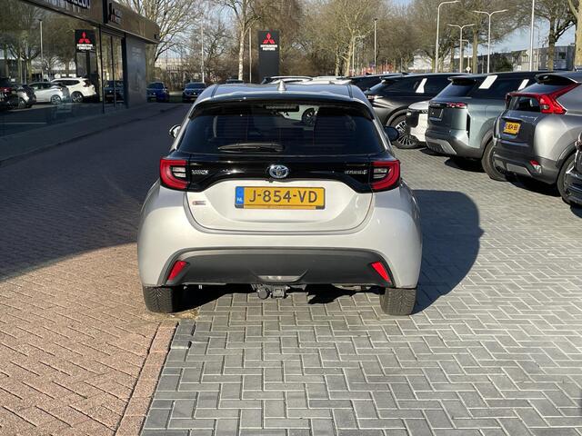 Toyota YARIS 1.5 Hybrid First Edition Automaat | Carplay | Adaptieve Cruise Control | Navigatie |