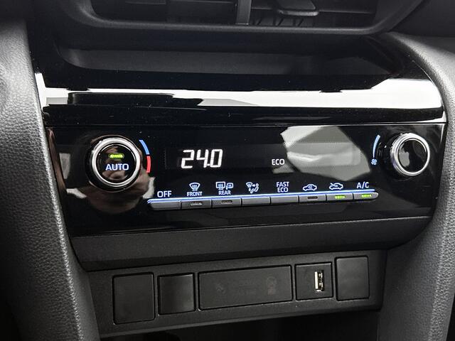 Toyota YARIS Cross 1.5 Hybrid Dynamic | Achteruitrijcamera | Parkeersensoren voor | Climate Control | ACC |