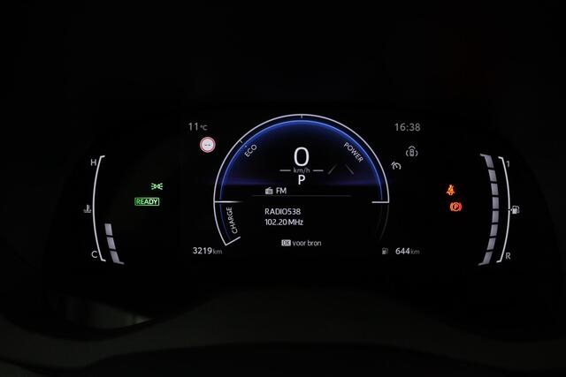 Toyota YARIS Cross 1.5 Hybrid 115 | Climate control | Parkeercamera | Apple carplay - Android auto |