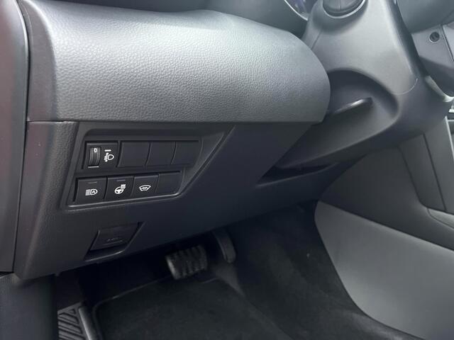 Toyota YARIS Cross 1.5 Hybrid 130 Black Edition, Safety + Winter pakket.